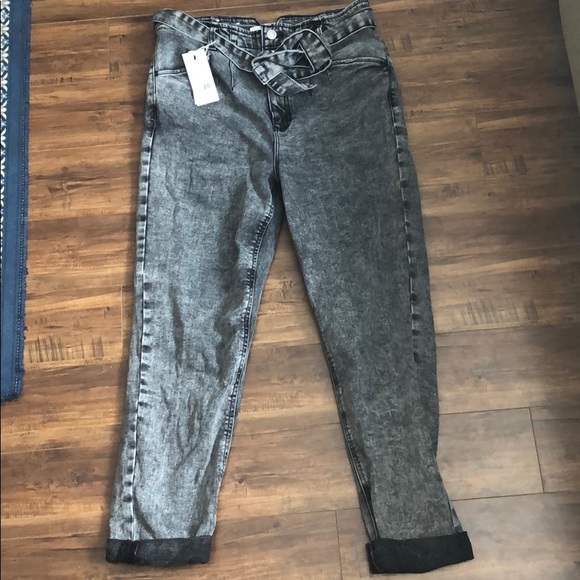 Dynamite Mom Jeans - Picture 1 of 4